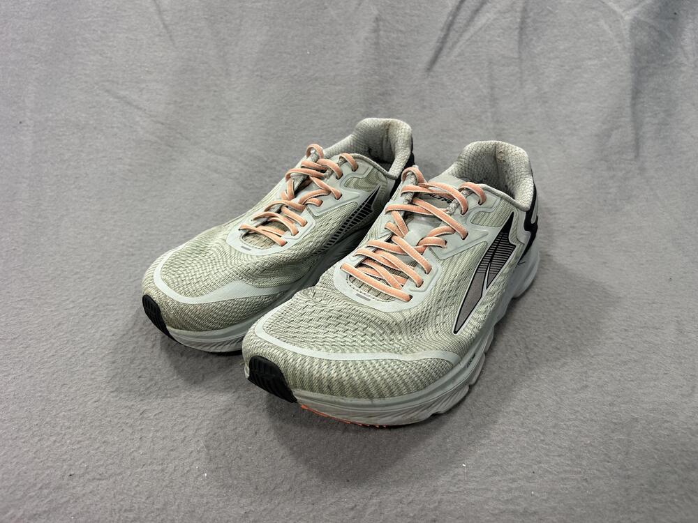 Altra Torin 5 Shoes Womens Size 8 Gray Road Running Cushioned Trail Outdoors